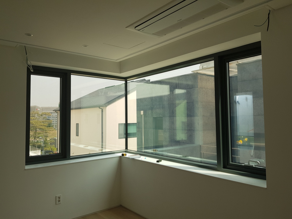 Pangyo (Motorised wood blind)-12-9.jpg